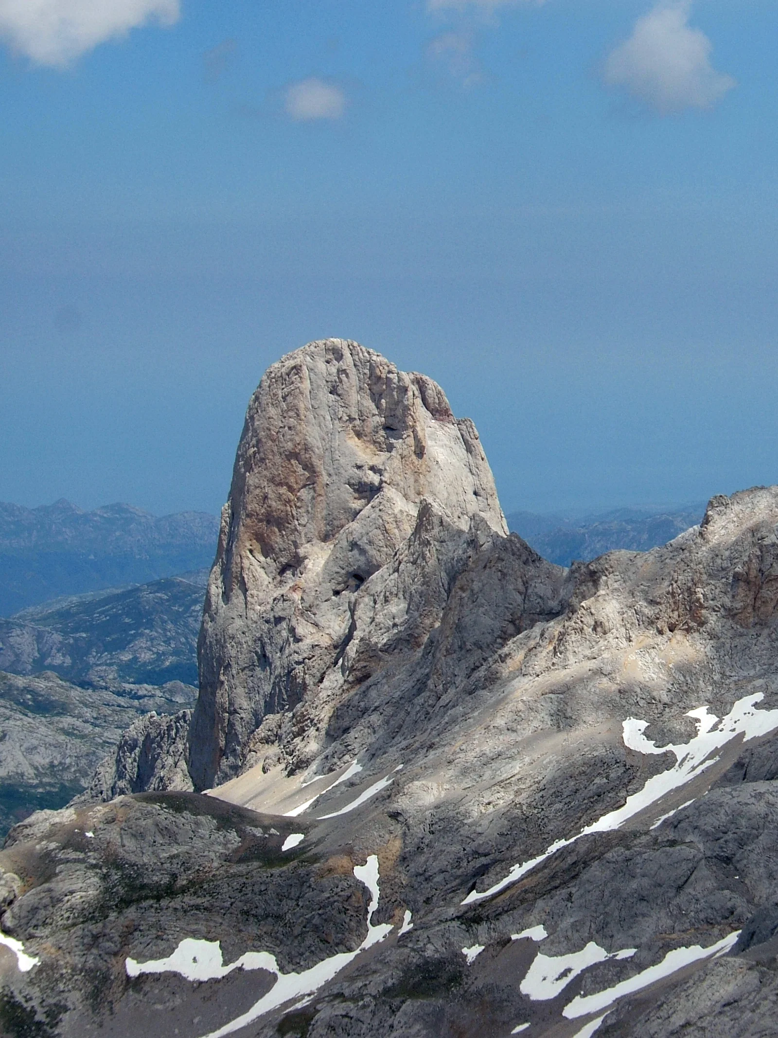 Naranjo de Bulnes (Picu Urriellu) en el macizo central de Picos de Europa